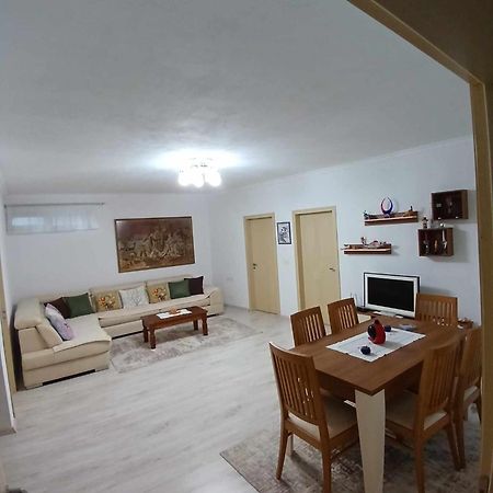 Eniguesthouse Gjirokastra Zewnętrze zdjęcie