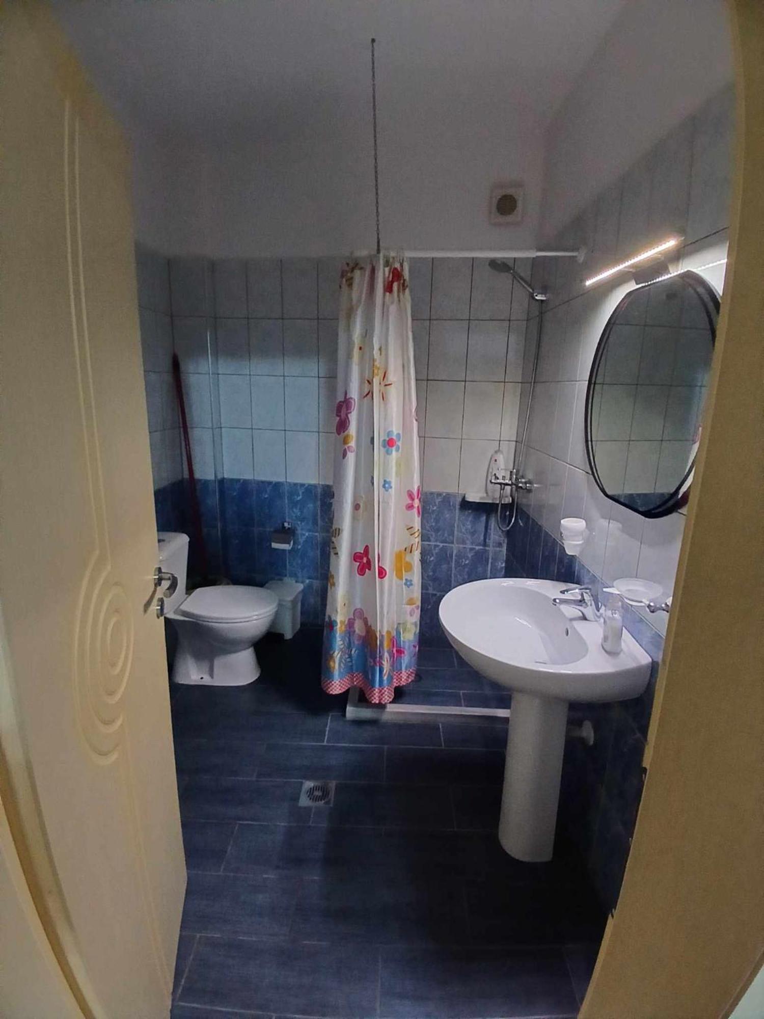 Eniguesthouse Gjirokastra Zewnętrze zdjęcie