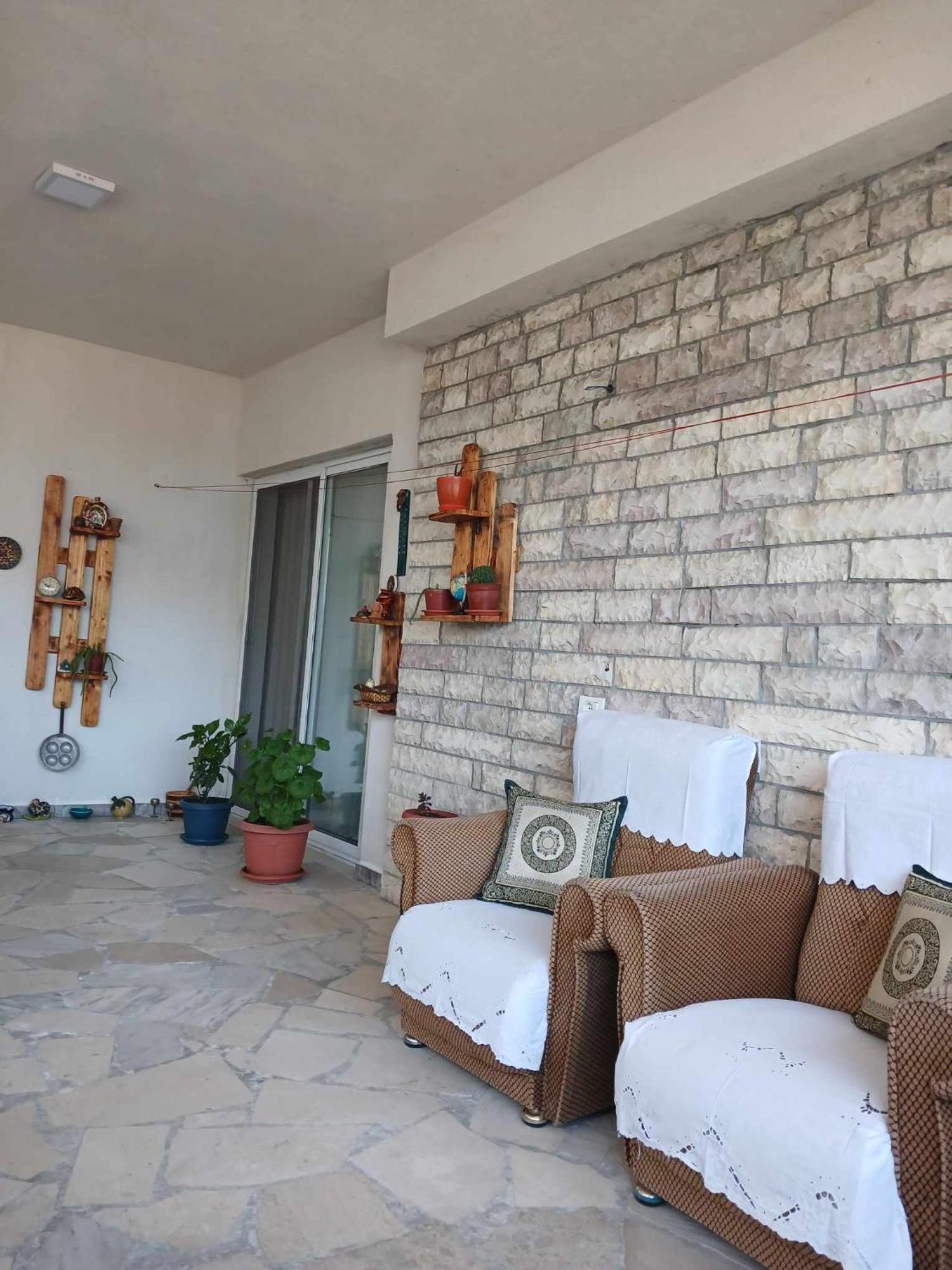 Eniguesthouse Gjirokastra Zewnętrze zdjęcie