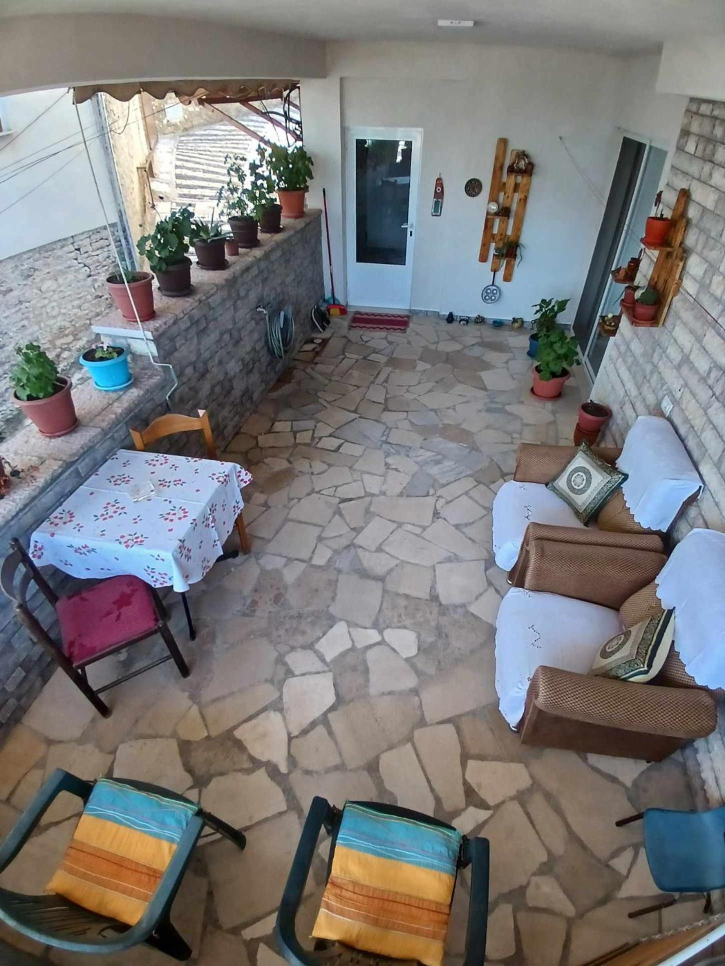 Eniguesthouse Gjirokastra Zewnętrze zdjęcie