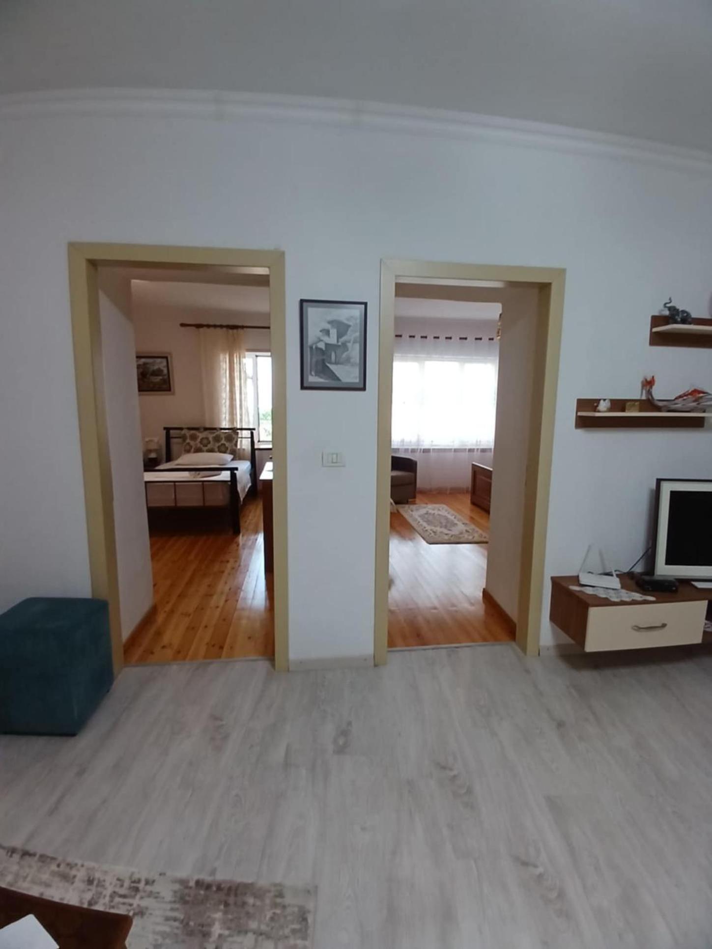 Eniguesthouse Gjirokastra Zewnętrze zdjęcie