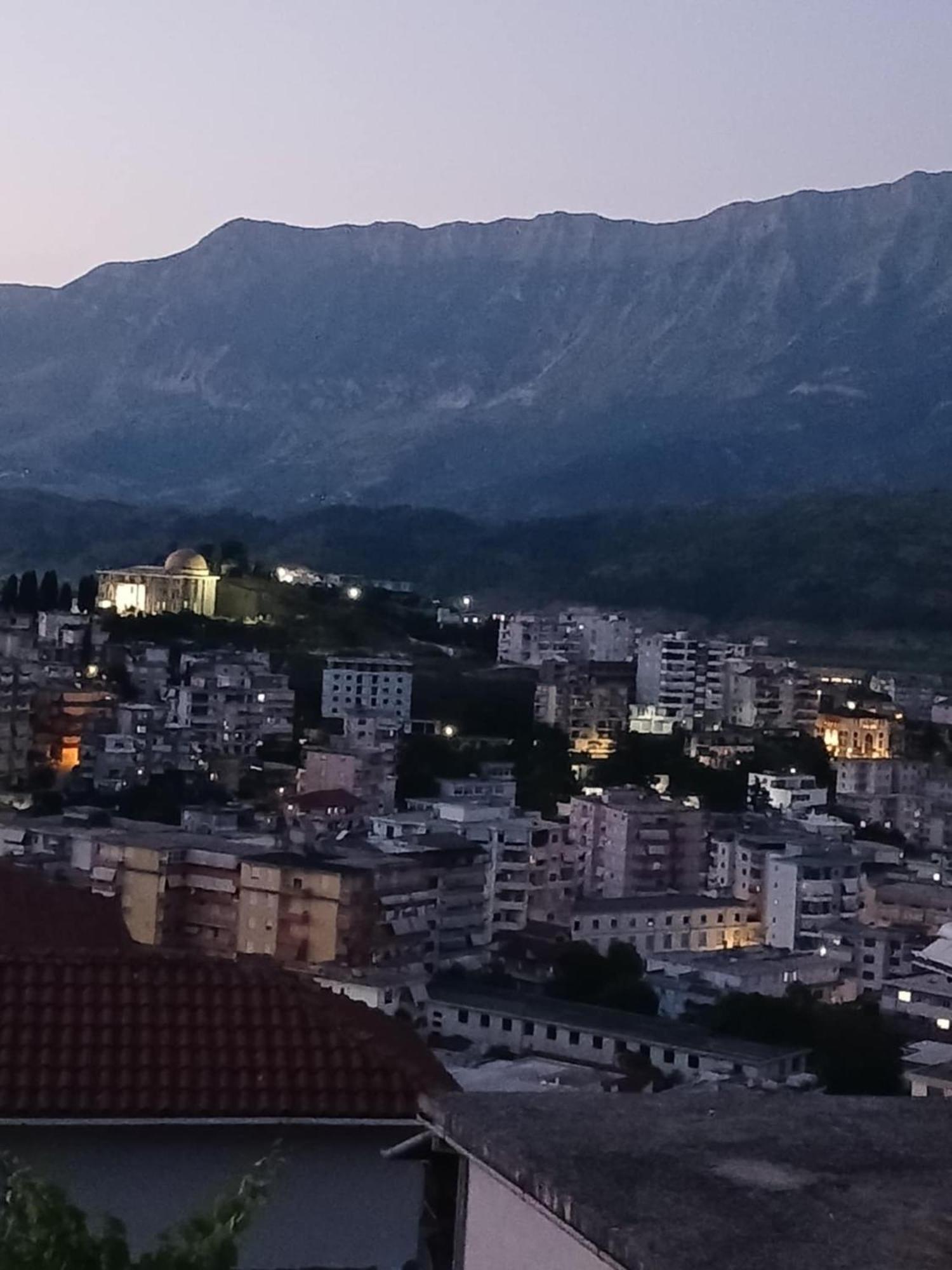 Eniguesthouse Gjirokastra Zewnętrze zdjęcie